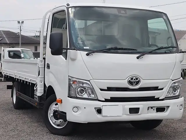 トヨタ ダイナ 小型 平ボディ 2RG-XZU722 H31/R1の中古トラック画像2