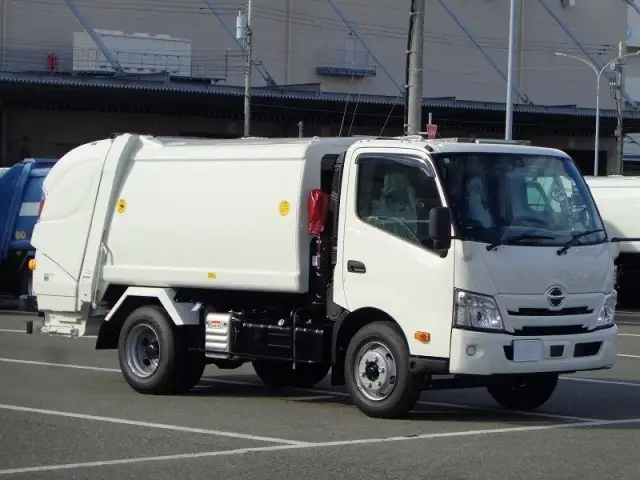 日野 デュトロ 小型 パッカー車 プレス式 2KG-XZU700Xの中古トラック画像2
