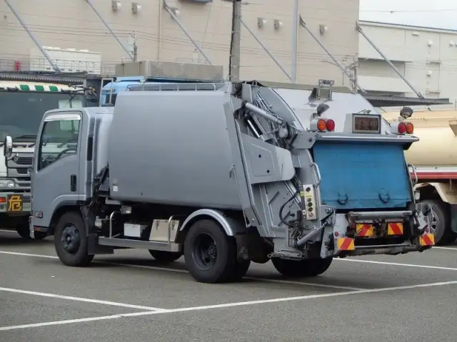 いすゞ エルフ 小型 パッカー車 プレス式 SKG-NPR85YNの中古トラック画像4