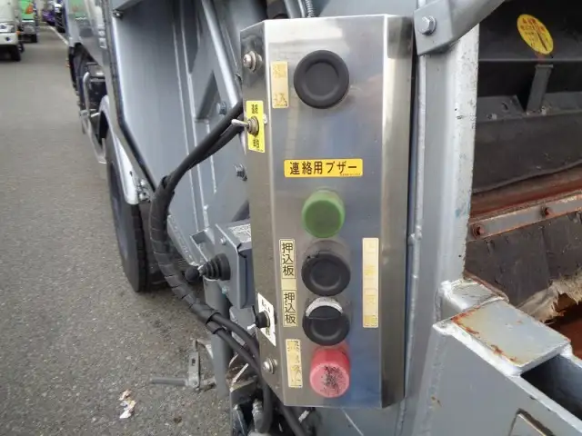 いすゞ エルフ 小型 パッカー車 プレス式 SKG-NPR85YNの中古トラック画像11