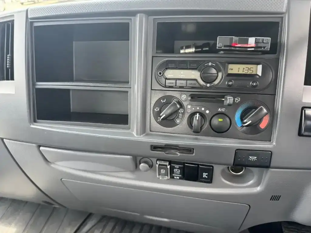 いすゞ フォワード 中型/増トン ダンプ 強化 TKG-FRR90S1の中古トラック画像11