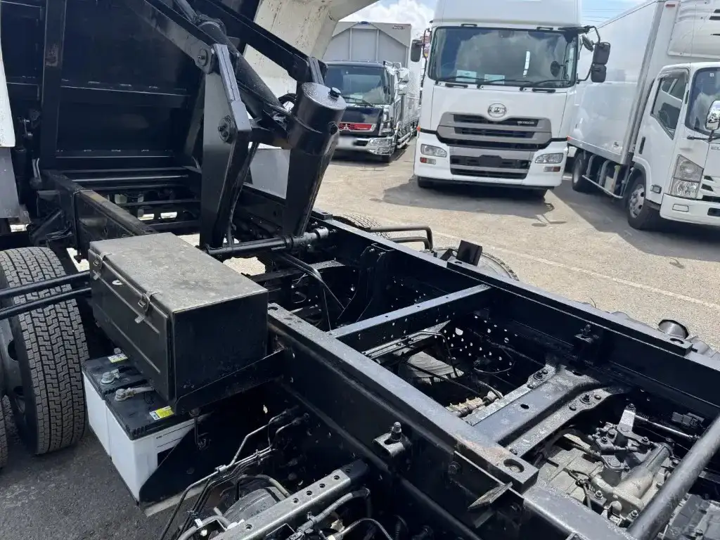 いすゞ フォワード 中型/増トン ダンプ 強化 TKG-FRR90S1の中古トラック画像15