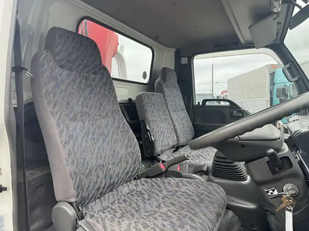 日産 アトラス 小型 クレーン付 床鉄板 6段の中古トラック画像12