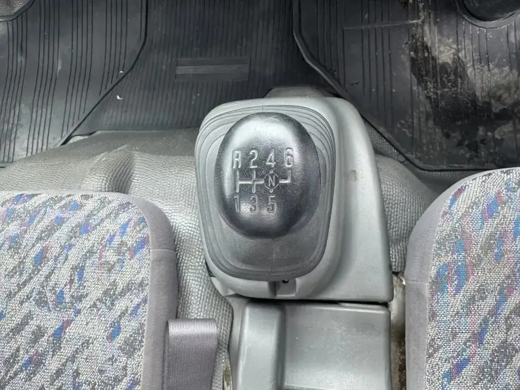 日産 アトラス 小型 クレーン付 床鉄板 6段の中古トラック画像15