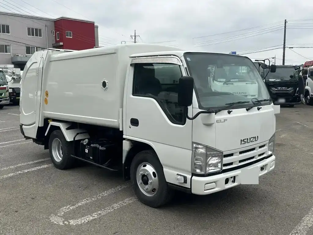 いすゞ エルフ 小型 パッカー車 巻き込み式 回転ダンプ式の中古トラック画像2
