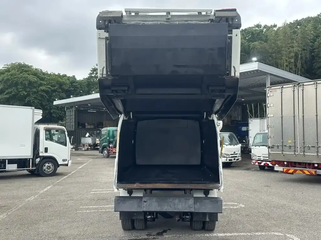 いすゞ エルフ 小型 パッカー車 巻き込み式 回転ダンプ式の中古トラック画像7