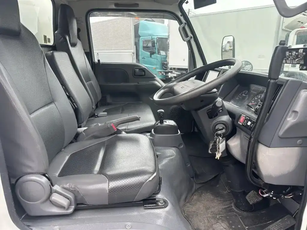 いすゞ エルフ 小型 パッカー車 巻き込み式 回転ダンプ式の中古トラック画像10