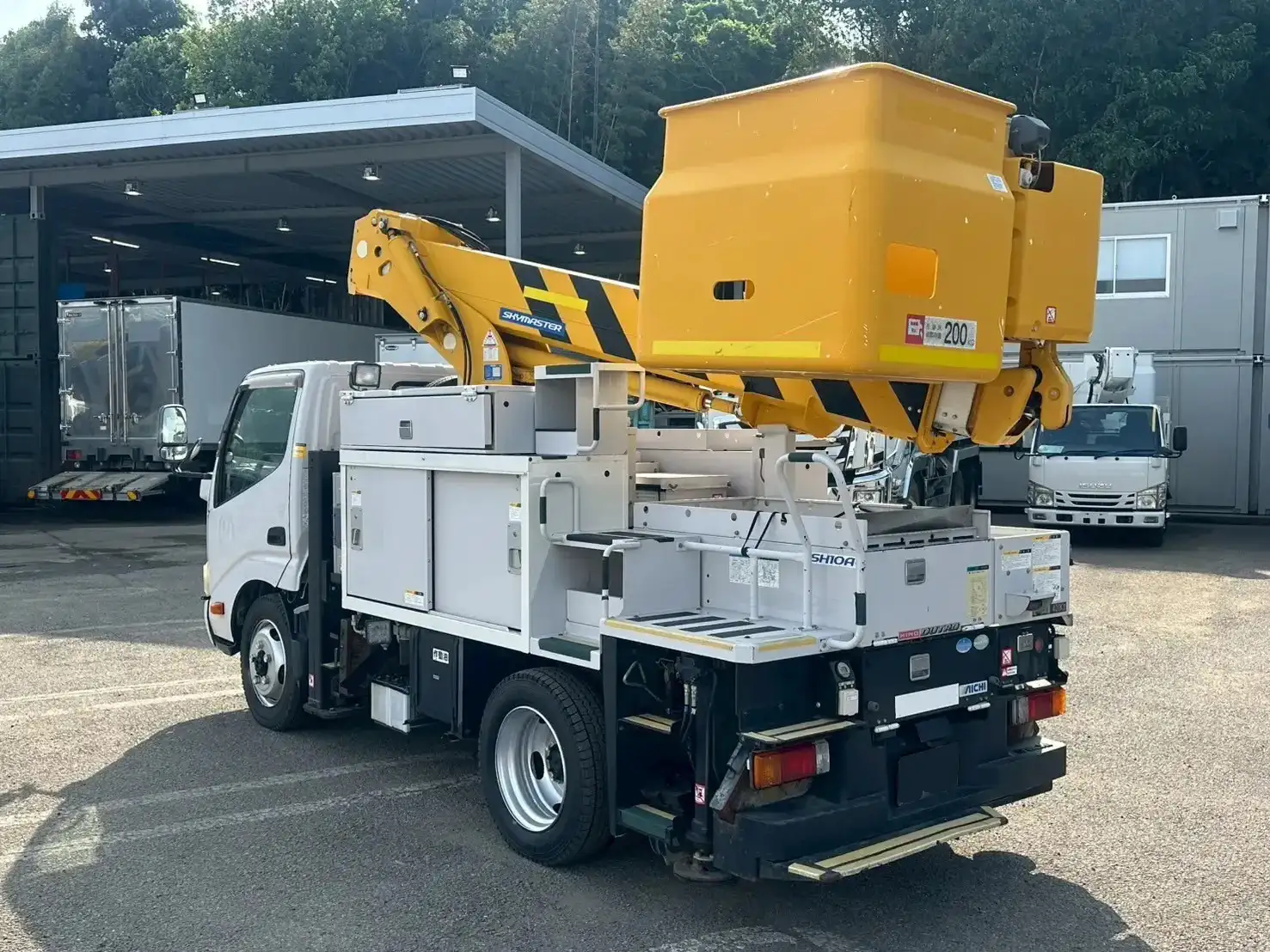 日野 デュトロ 小型 高所・建柱車 高所作業車 電工仕様の中古トラック画像4