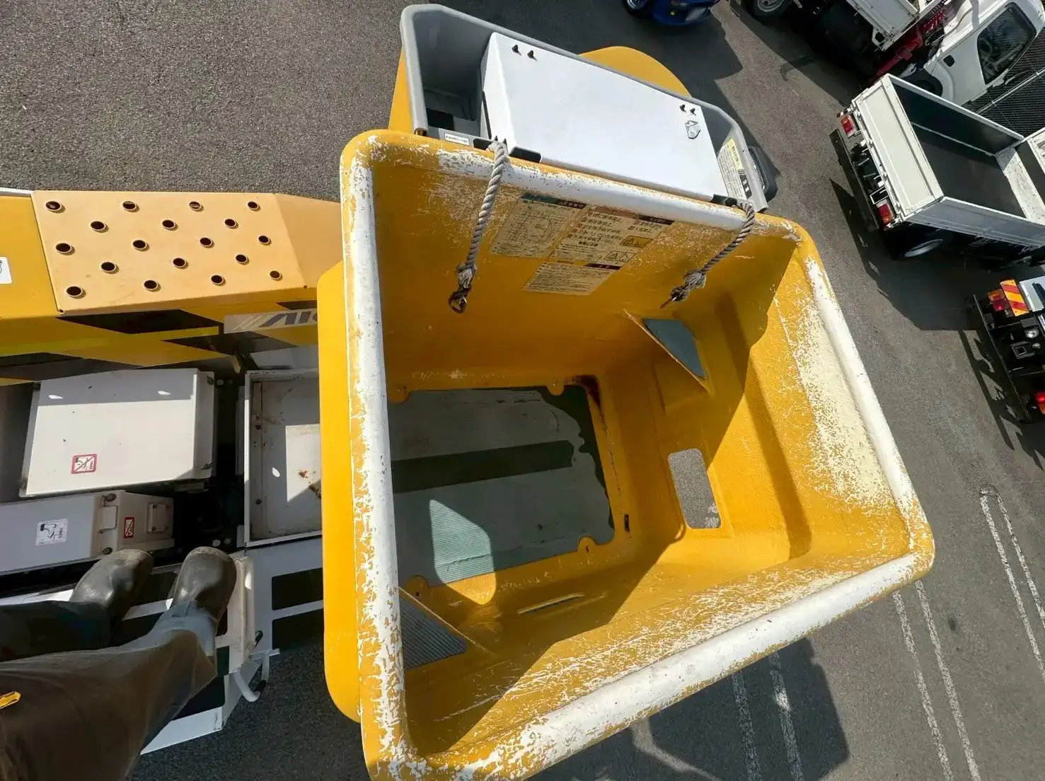 日野 デュトロ 小型 高所・建柱車 高所作業車 電工仕様の中古トラック画像9