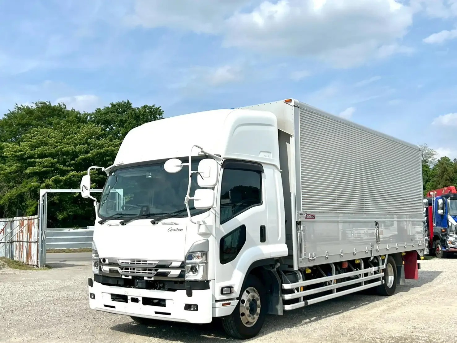 いすゞ フォワード 中型/増トン ウイング パワーゲート エアサス の中古トラック【車両No.185631】