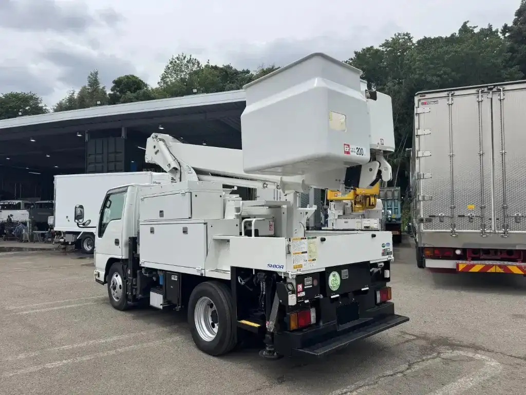 いすゞ エルフ 小型 高所・建柱車 高所作業車 電工仕様の中古トラック画像5