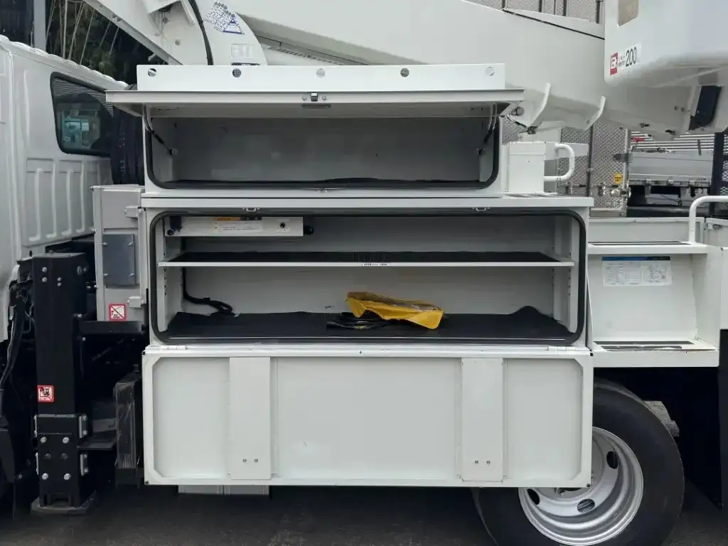 いすゞ エルフ 小型 高所・建柱車 高所作業車 電工仕様の中古トラック画像6
