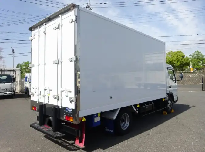 三菱 キャンター 小型 冷凍冷蔵 低温 スタンバイの中古トラック画像3