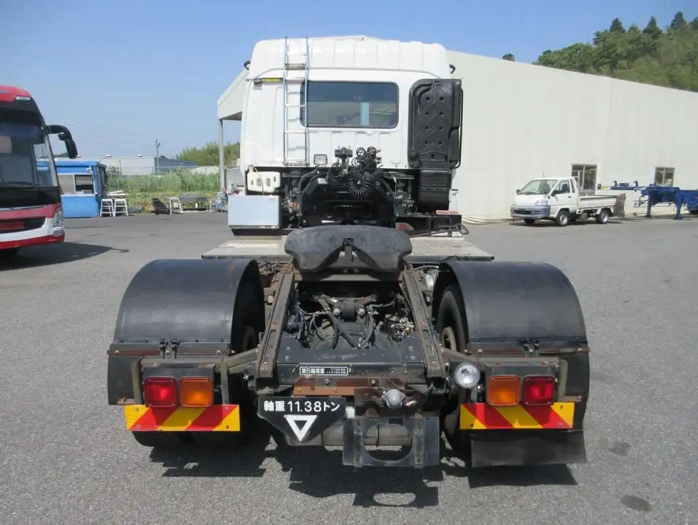 いすゞ ギガ 大型 トラクター ハイルーフ 1デフの中古トラック画像5