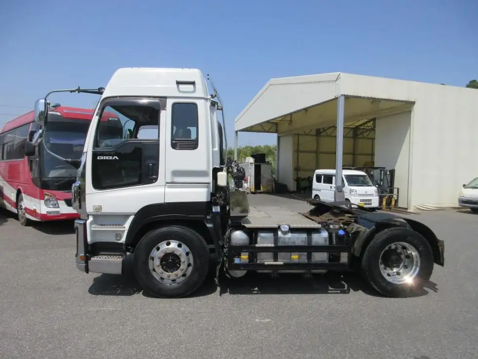 いすゞ ギガ 大型 トラクター ハイルーフ 1デフの中古トラック画像6