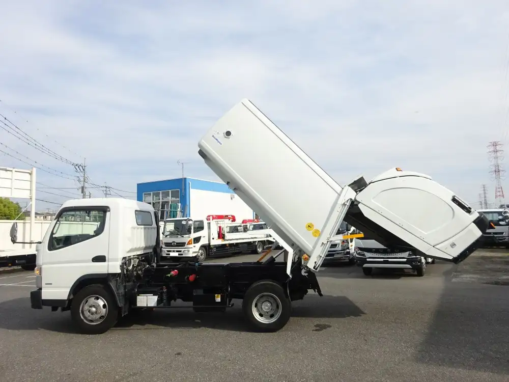 三菱 キャンター 小型 パッカー車 巻き込み式 回転ダンプ式の中古トラック画像7