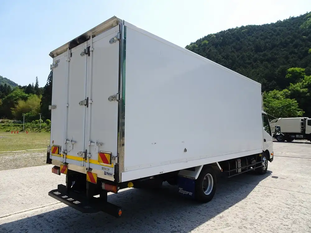日野 デュトロ 小型 冷凍冷蔵 低温 床アルミの中古トラック画像4