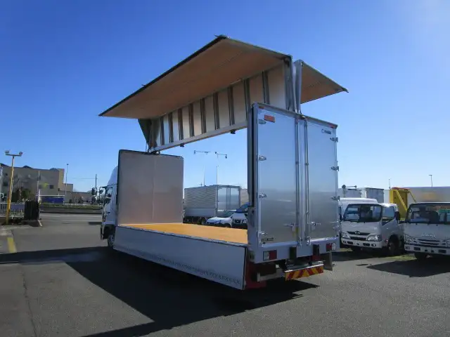 日野 レンジャー 中型/増トン ウイング エアサス ベッドの中古トラック画像7