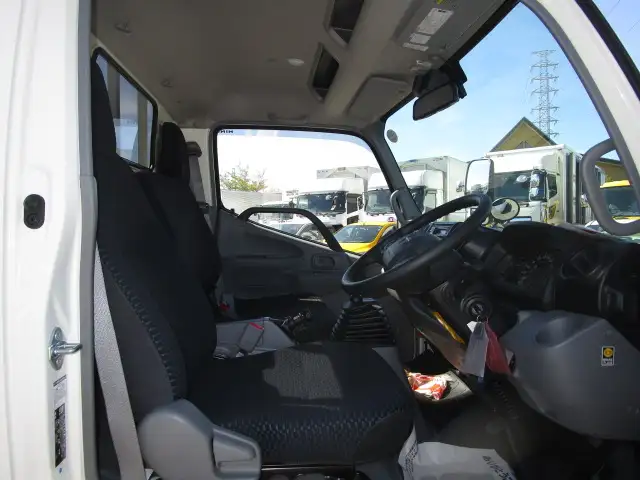 日野 デュトロ 小型 平ボディ 2RG-XZU655M R5の中古トラック画像12