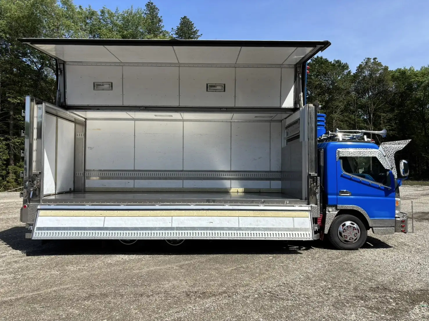 三菱 キャンター 小型 冷凍冷蔵 冷凍ウイング 低温の中古トラック画像6