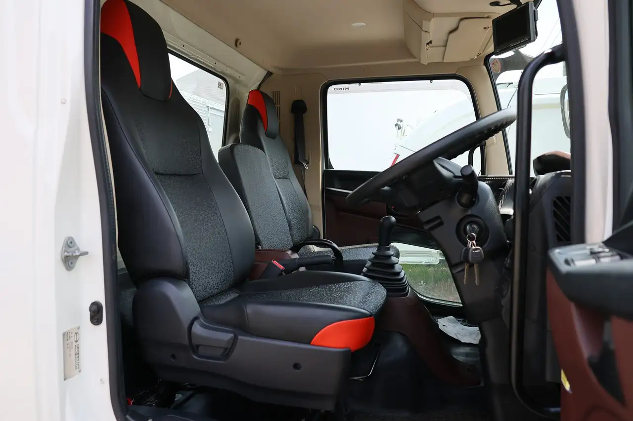 日野 レンジャー 中型/増トン パッカー車 プレス式 2KG-FC2ABAの中古トラック画像11