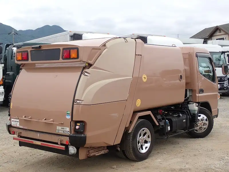三菱 キャンター 小型 パッカー車 巻き込み式 回転ダンプ式の中古トラック画像3