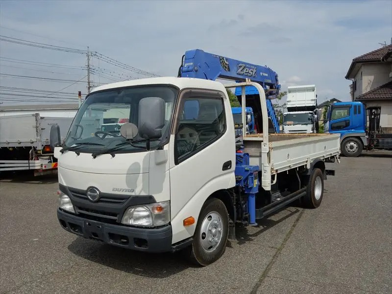 日野 デュトロ 小型 クレーン付 4段 ラジコン の中古トラック【車両No.181105】