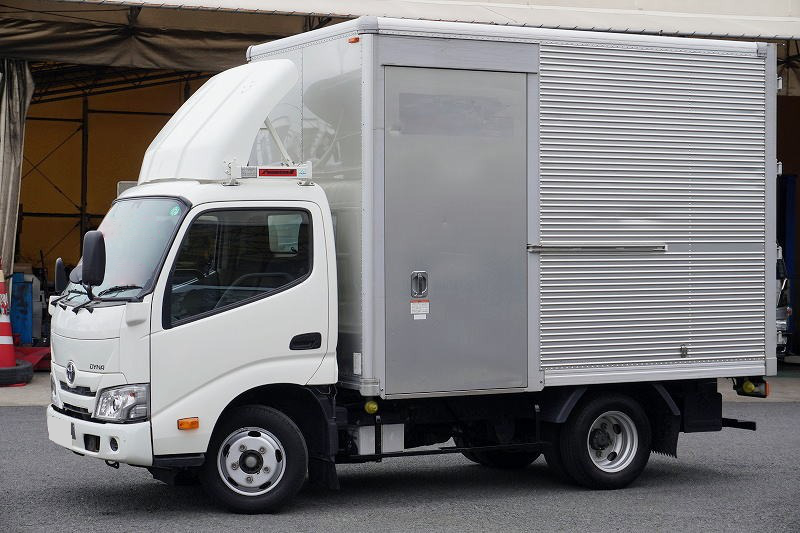 トヨタ ダイナ 小型 アルミバン パワーゲート 床鉄板 の中古トラック【車両No.167756】