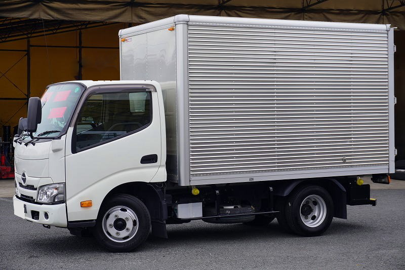 日野 デュトロ 小型 アルミバン 2RG-XZC605M R2 の中古トラック【車両No.190561】