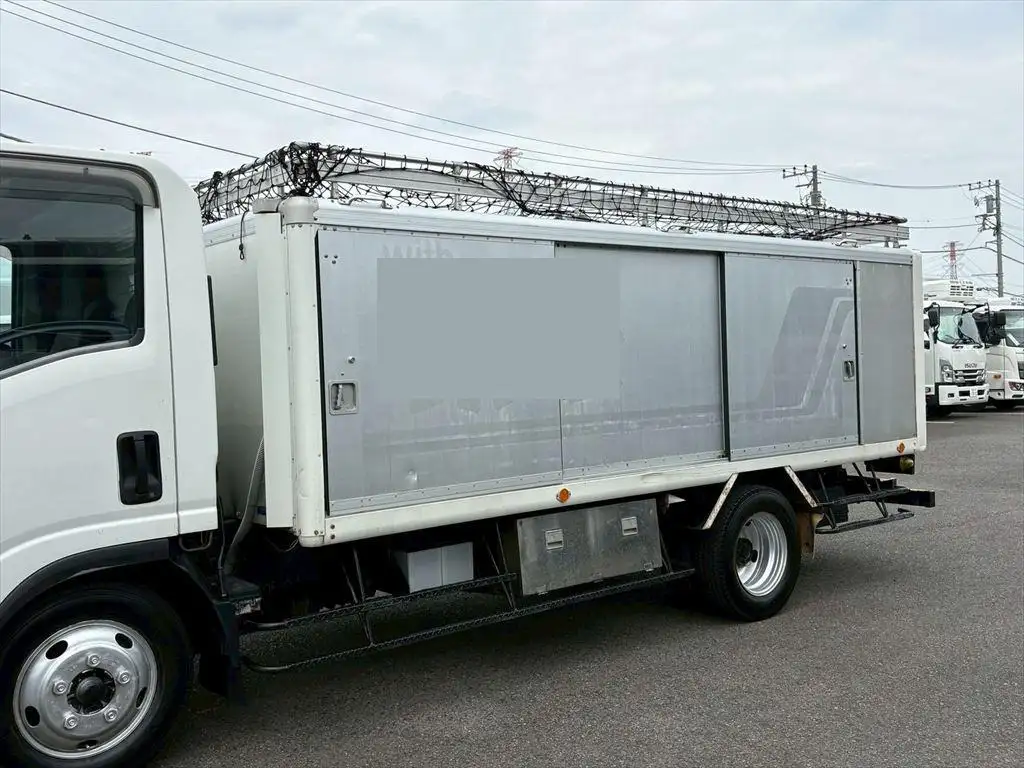 いすゞ エルフ 小型 アルミバン ボトルカー サイドドアの中古トラック画像6