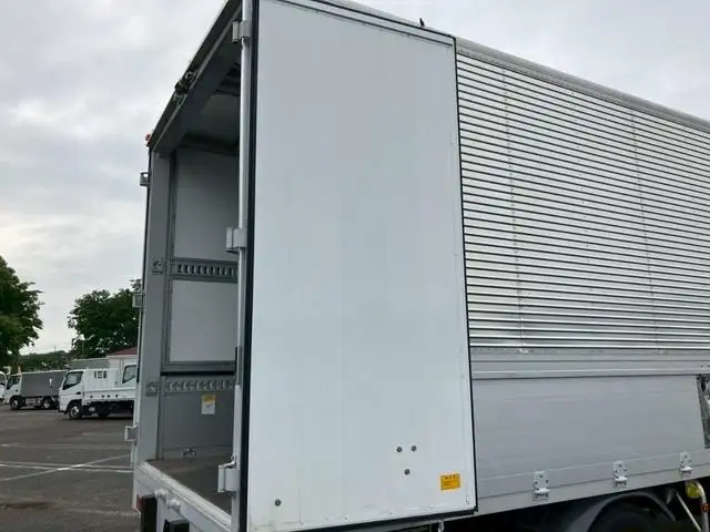 三菱 キャンター 小型 ウイング  H30の中古トラック画像4