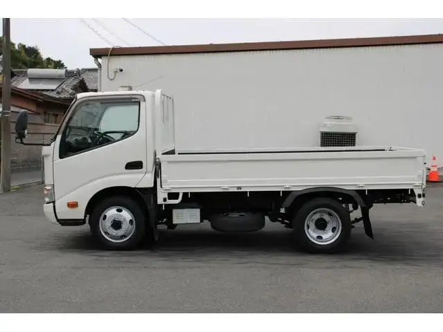 日野 デュトロ 小型 平ボディ  H28の中古トラック画像3