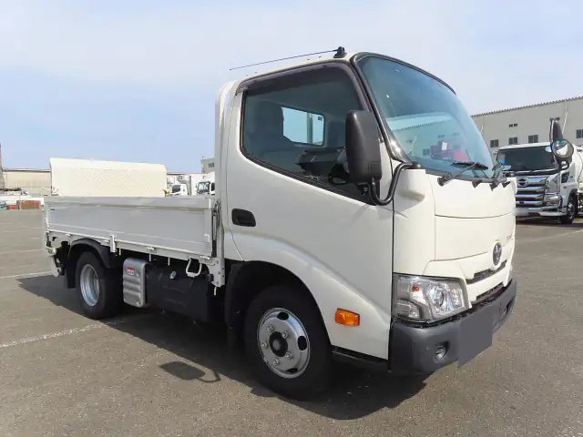 トヨタ ダイナ 小型 平ボディ パワーゲート 2RG-XZC605の中古トラック画像3