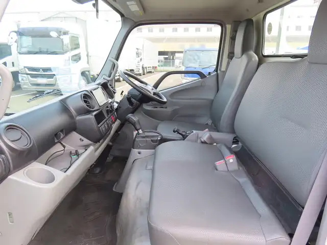 トヨタ ダイナ 小型 平ボディ パワーゲート 2RG-XZC605の中古トラック画像13
