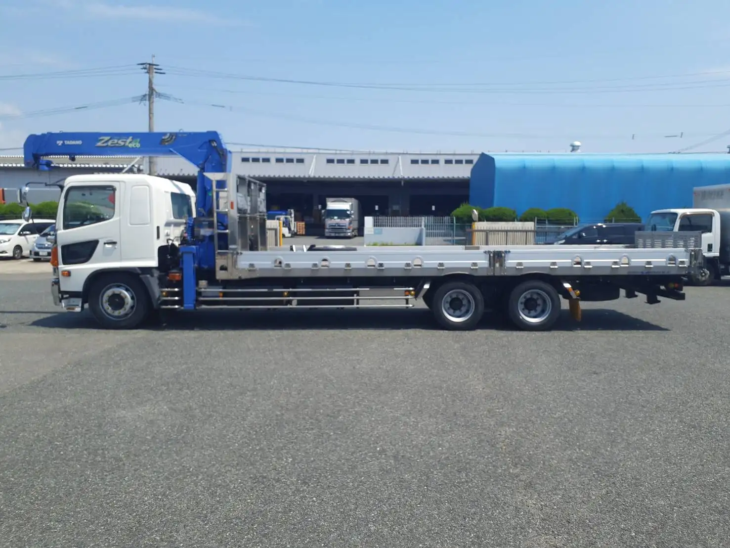 日野 レンジャー 中型/増トン 車両重機運搬 3段クレーン ラジコンの中古トラック画像3
