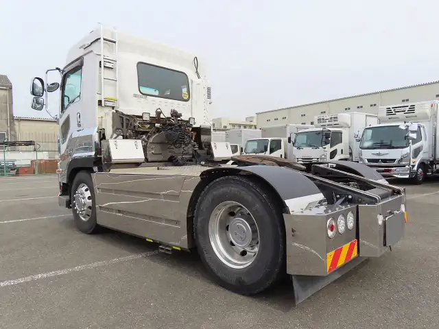 いすゞ ギガ 大型 トラクター ハイルーフ 1デフの中古トラック画像6