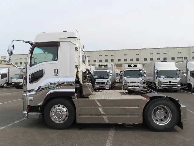 いすゞ ギガ 大型 トラクター ハイルーフ 1デフの中古トラック画像7