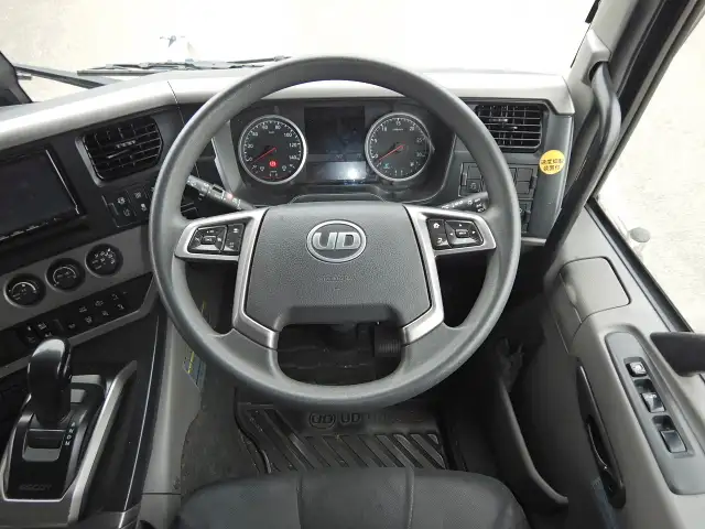 日産UD クオン 大型 ウイング パワーゲート ハイルーフの中古トラック画像15