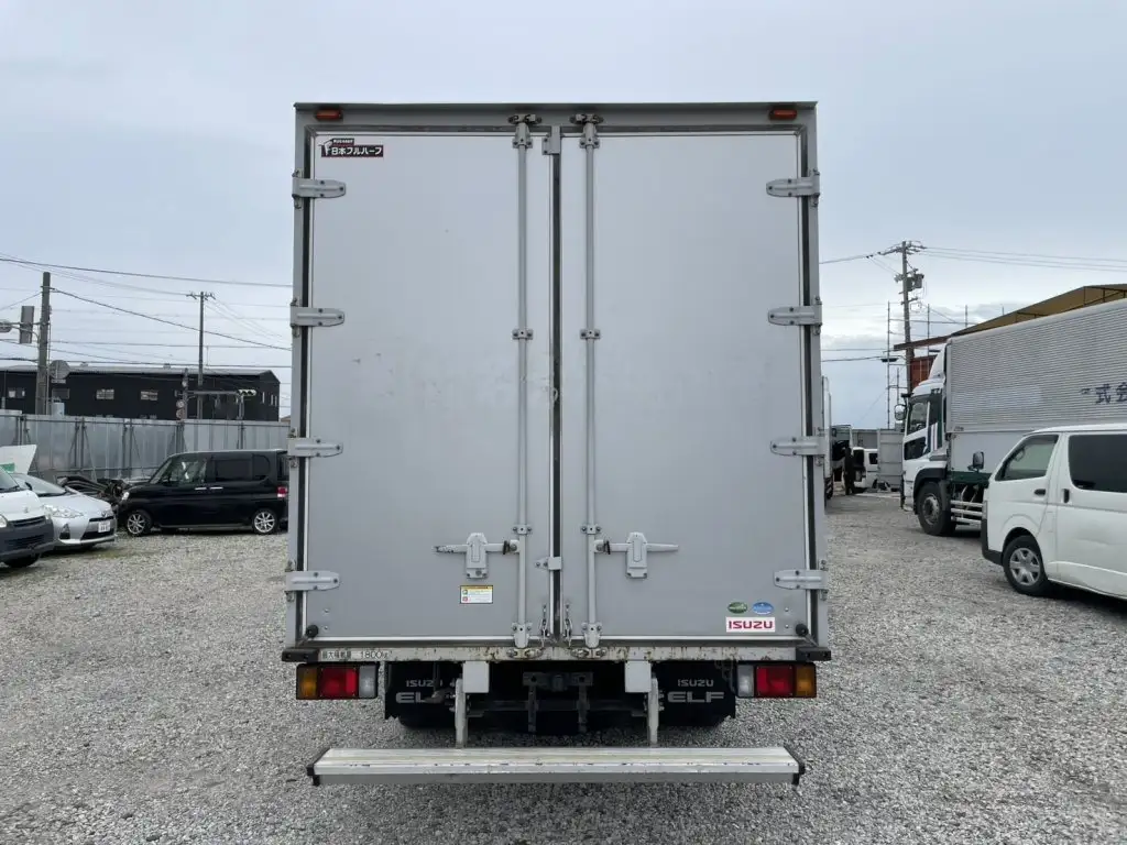 いすゞ エルフ 小型 アルミバン TRG-NNR85AN H27の中古トラック画像4
