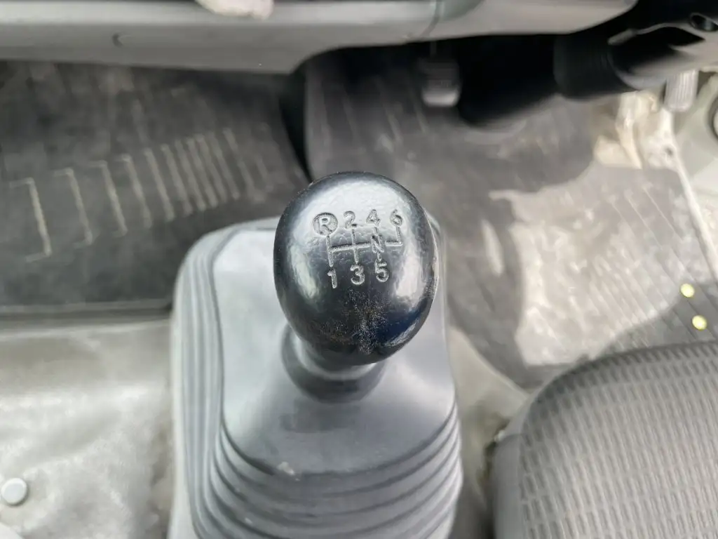 日野 デュトロ 小型 ウイング 幌ウイング TKG-XZU720Mの中古トラック画像14
