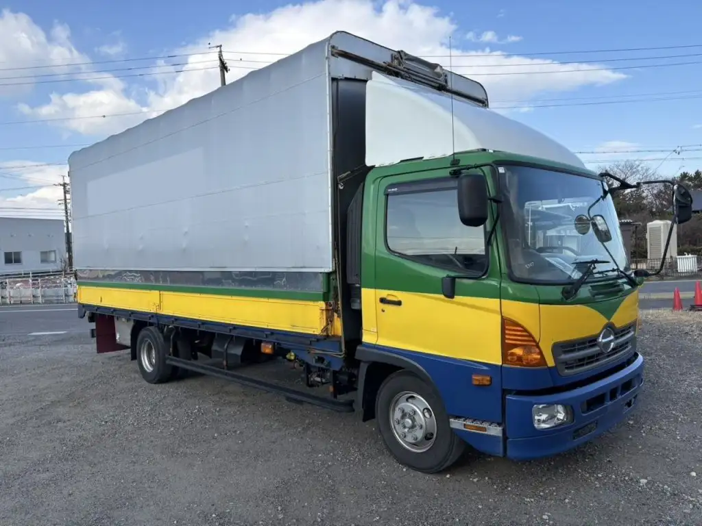 日野 レンジャー 中型/増トン ウイング 幌ウイング 床鉄板の中古トラック画像2