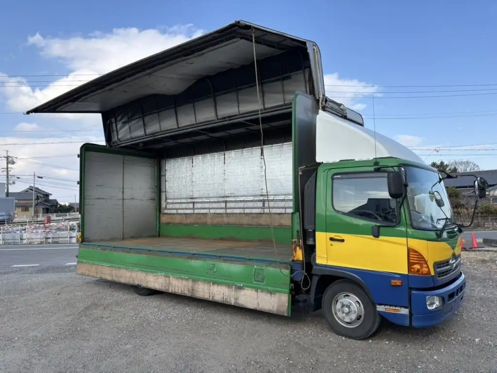 日野 レンジャー 中型/増トン ウイング 幌ウイング 床鉄板の中古トラック画像6