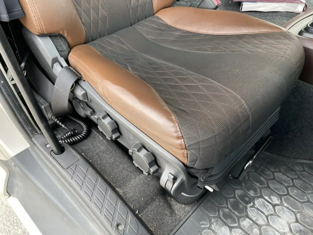 日野 プロフィア 大型 ウイング ハイルーフ エアサスの中古トラック画像12