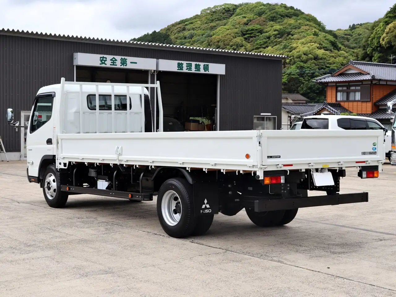 三菱 キャンター 小型 平ボディ 2PG-FEB80 R5の中古トラック画像5