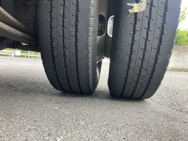 いすゞ エルフ 小型 平ボディ 2RG-NJR88A R2の中古トラック画像20