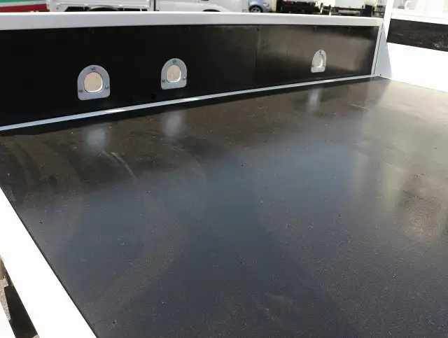 日野 デュトロ 小型 平ボディ Wキャブ TKG-XZU685Mの中古トラック画像9