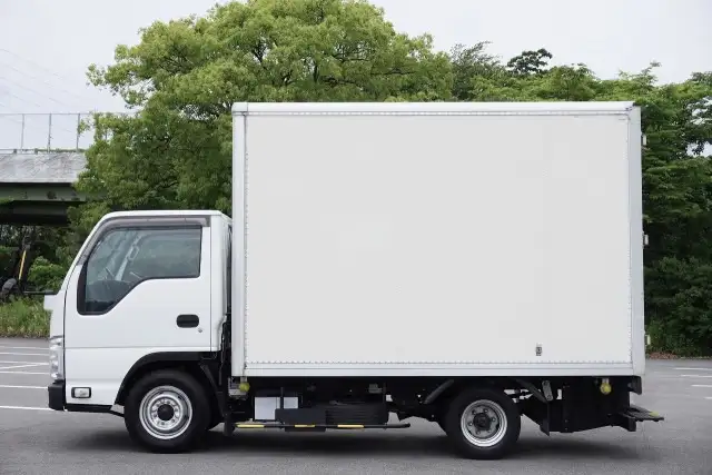 いすゞ エルフ 小型 アルミバン TKG-NHR85AN H26の中古トラック画像5
