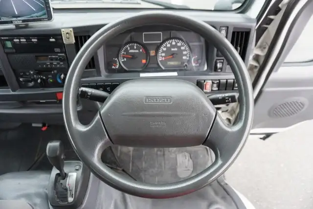 いすゞ エルフ 小型 アルミバン TKG-NHR85AN H26の中古トラック画像11