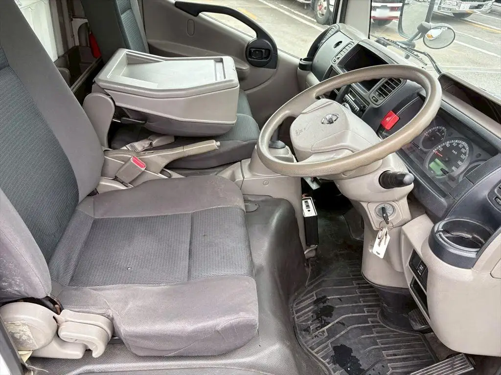 日産 アトラス 小型 アルミバン ボトルカー サイドドアの中古トラック画像12