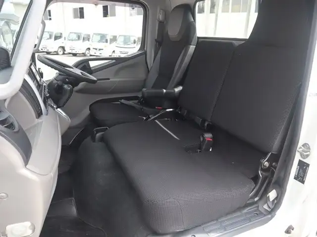 三菱 キャンター 小型 平ボディ 床鉄板 2TG-FBA00の中古トラック画像12